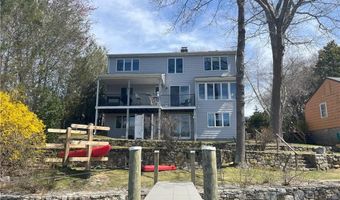 8 Woodsia Rd, Narragansett, RI 02874