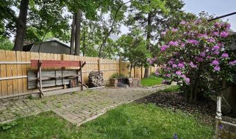 103 4th St, Bangor, ME 04401