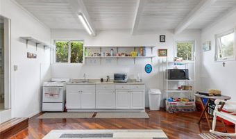 99-139 Napuanani Rd 2, Aiea, HI 96701
