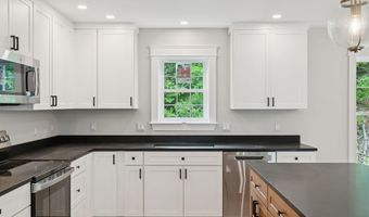 127 Bond Brook Rd, Augusta, ME 04330