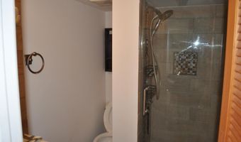 6000 GREENTREE Rd, Bethesda, MD 20817
