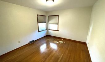 3505 Gary St, Alton, IL 62002