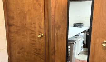 107 E 13 St, Atlantic, IA 50022