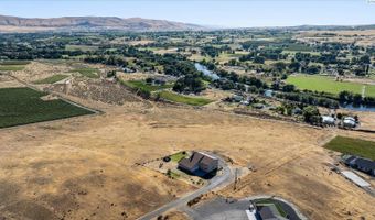 16132 E Love Ln, Benton City, WA 99320