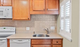 2925 S BUCHANAN St 2925, Arlington, VA 22206