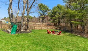 62 Hooksett Rd, Auburn, NH 03032