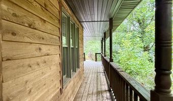940 Daniels Crk, Banner, KY 41603