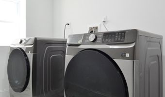 92 W 6TH St 2, Bayonne, NJ 07002