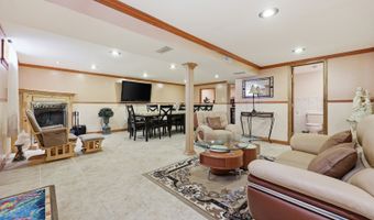 329 E Myrick Ave, Addison, IL 60101