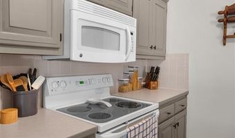 5513 Woodland Rd, Bartlesville, OK 74006