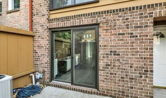 99 BURNING TREE Ln, Reading, PA 19607