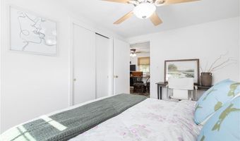 45 E St, Bristol, RI 02809