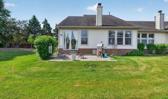 4001 Whitehall Ln, Algonquin, IL 60102