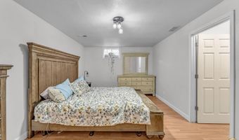 320 Harrison Ct, Auburn, KS 66402