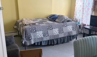 318 1st St, Albany, NY 12206
