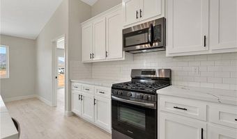 22562 Houston St, Apple Valley, CA 92308