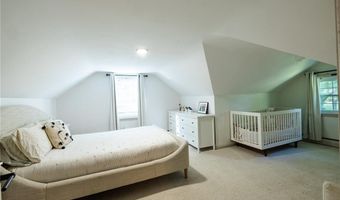 74 Follett St, North Smithfield, RI 02896