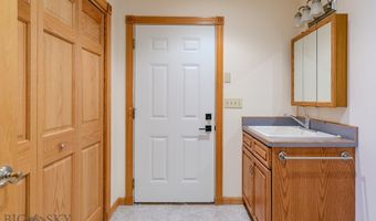 297 Big Timber Loop Rd, Big Timber, MT 59011