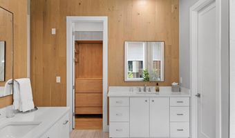 43442 CROSON Ln 100, Ashburn, VA 20148