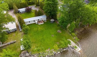 279 Hunter N Rd, Alburgh, VT 05440