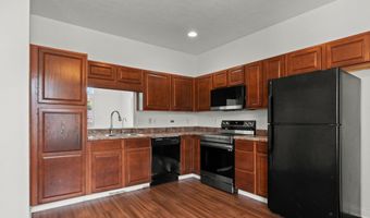 206 Meridian Gardens Ln, Indianapolis, IN 46217