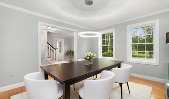 42 E Lantern Rd, Lincoln, RI 02865