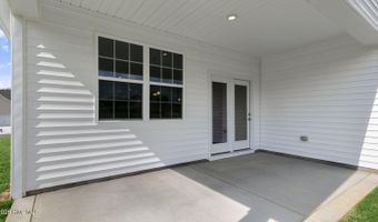 353 Maddox Dr, Aberdeen, NC 28315
