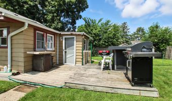 42517 N Poplar St, Antioch, IL 60002