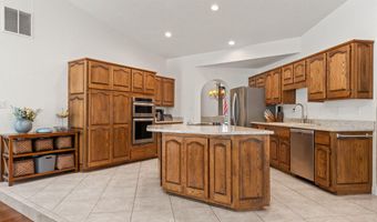6404 Meadow Hills St NE, Albuquerque, NM 87111