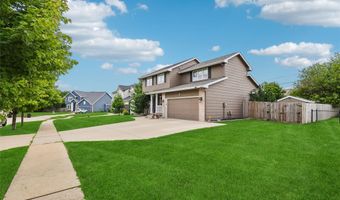 206 NW Ridgeline Dr, Ankeny, IA 50023