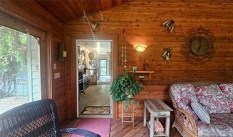 1912 S Oak Knoll Dr NE, Alexandria, MN 56308