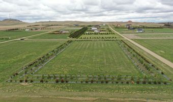 906 7th St NW, Bowman, ND 58623