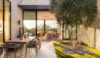 92 Sun Glow Ln, Las Vegas, NV 89135