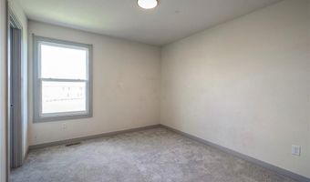 1632 N 157th Ln, Basehor, KS 66007