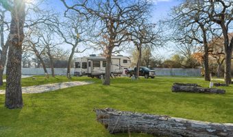114 Private Road 2387, Alvord, TX 76225