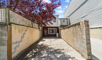 909 S STREEPER St, Baltimore, MD 21224