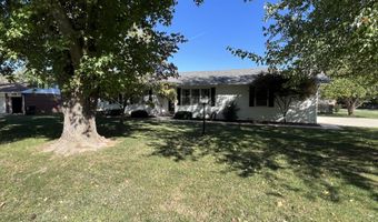 1220 Tyler St, Aurora, MO 65605