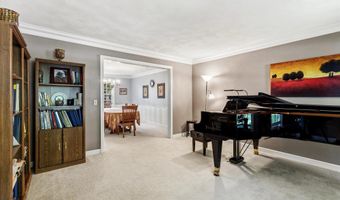1837 S LEE St, Appleton, WI 54915