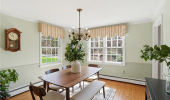 194 New Meadow Rd, Barrington, RI 02806