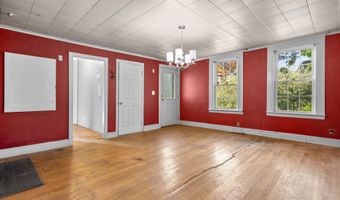 19 Elm St, Ansonia, CT 06401