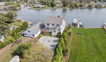 260 Ocean Ave, Amityville, NY 11701