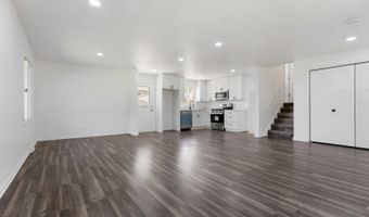 1750 W Woodland Ave, Addison, IL 60101