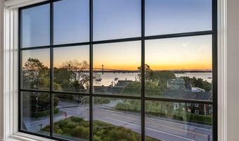 30 Walcott Ave, Jamestown, RI 02835