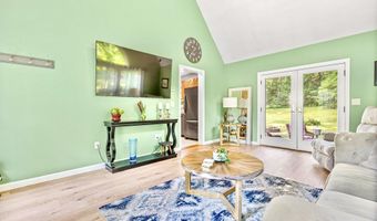 348 Deerfield Rd, Allenstown, NH 03275