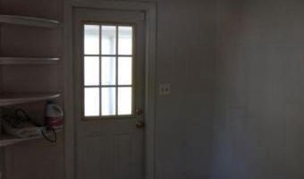 2 SPRUCE Ln, Annapolis, MD 21401