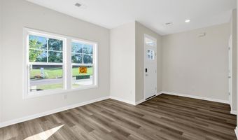 127 Hunter Ridge Dr, Boiling Springs, SC 29316