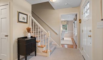 19 Lincoln Dr, Acton, MA 01720