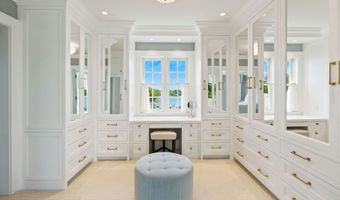 25 Tokeneke Trl, Darien, CT 06820