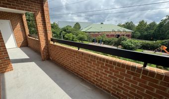 6924 FAIRFAX Dr 330, Arlington, VA 22213