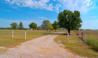 1011 12000 Rd, Altamont, KS 67330